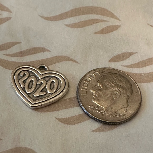 Retired James Avery 925 Sterling Silver 2020 Heart Charm. - Picture 3 of 6